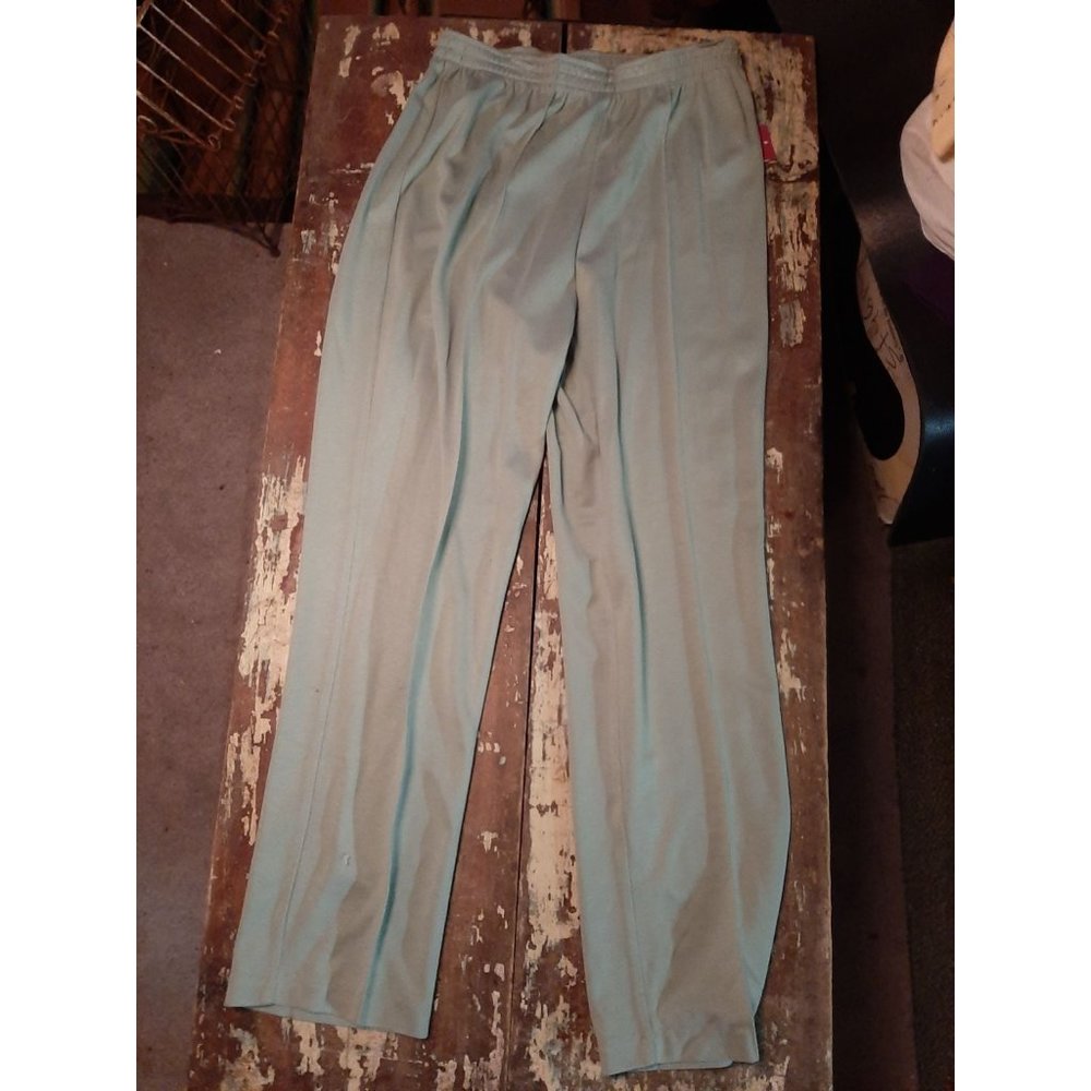Cathy daniels size large pants